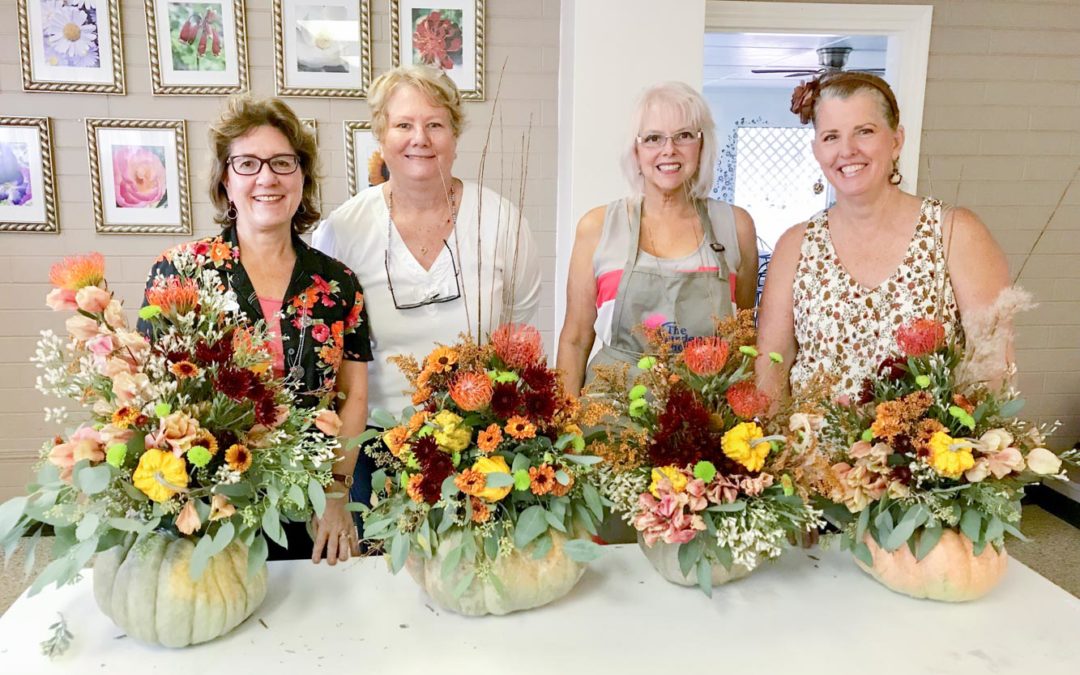 “Fun With Flowers” with Suzanne Locke